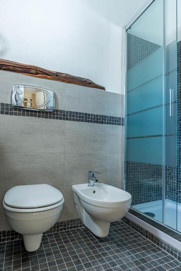 Double or Twin Room Private Bathroom