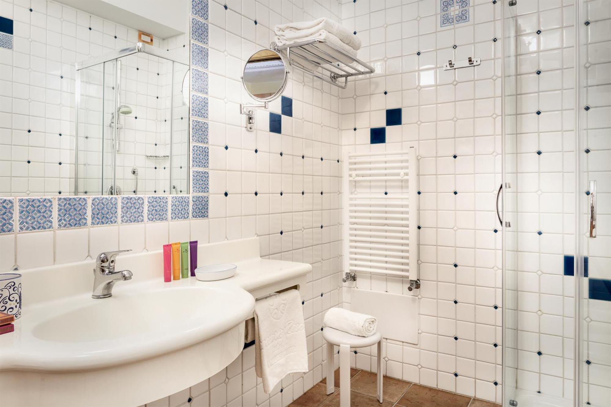 Comfort Doppelzimmer mit Balkon und Meerblick