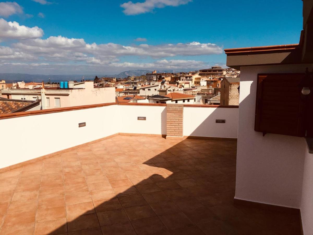 Duplex Apartment,984243100:JPEG