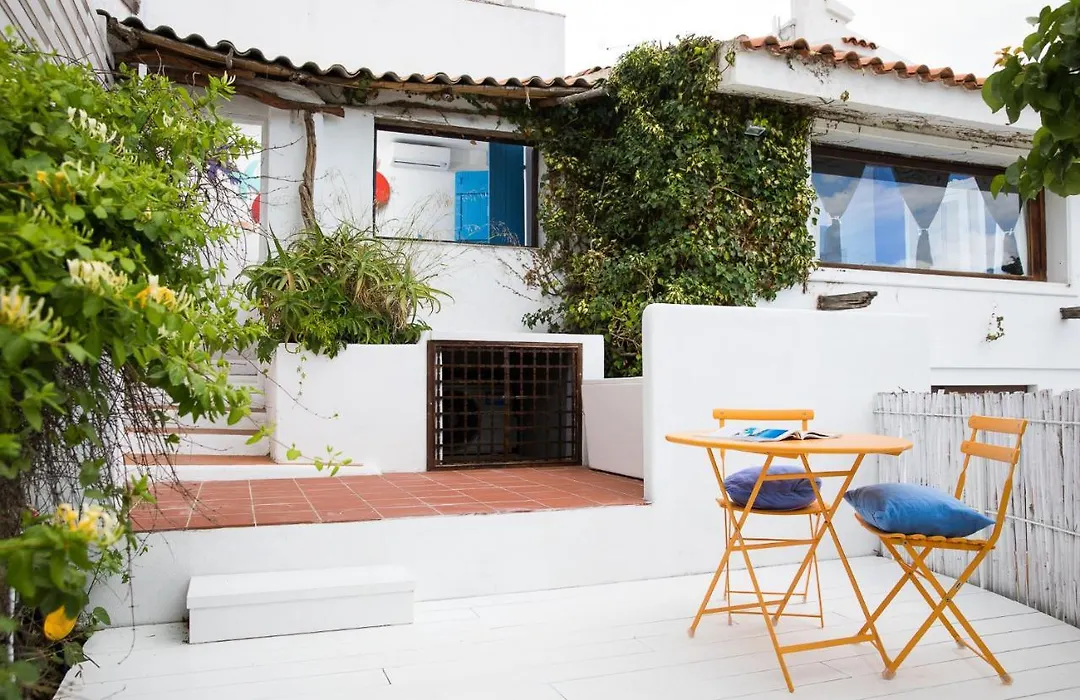 Palmasera Charming Suites-1