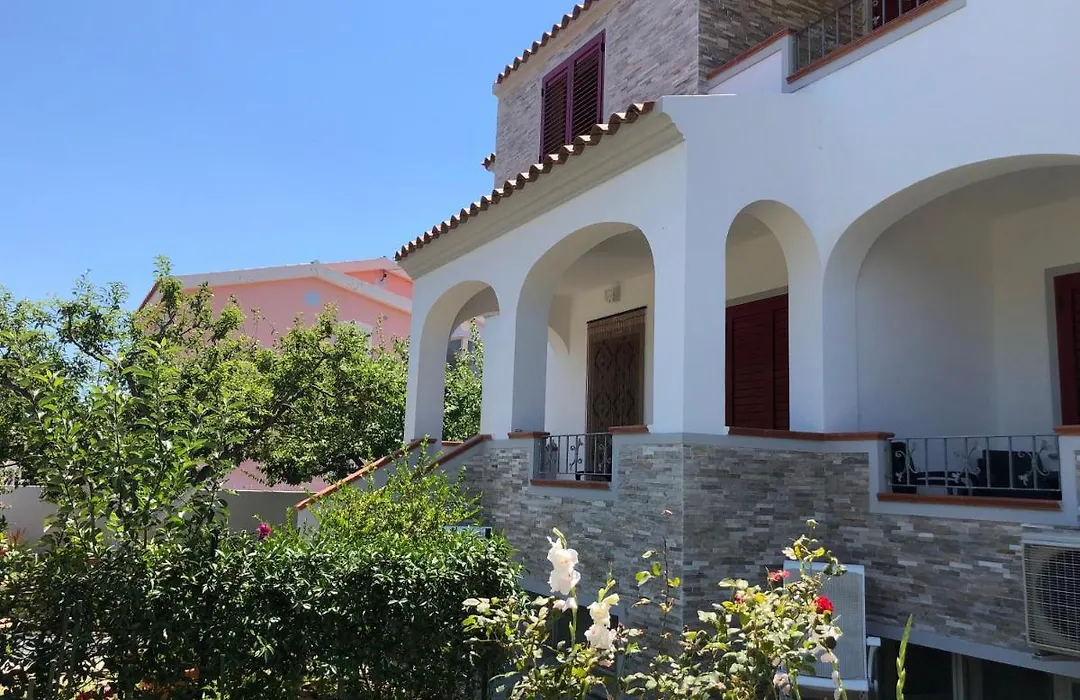 Appartamento In Villa Andreina-1