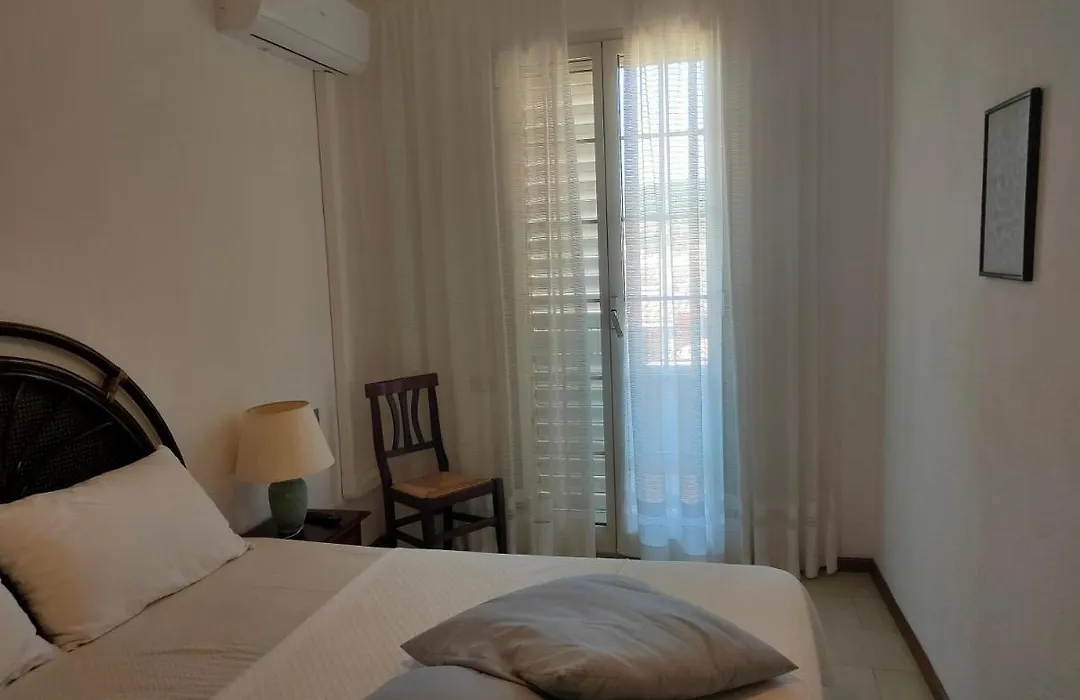 Appartamenti & Rooms Maria-1