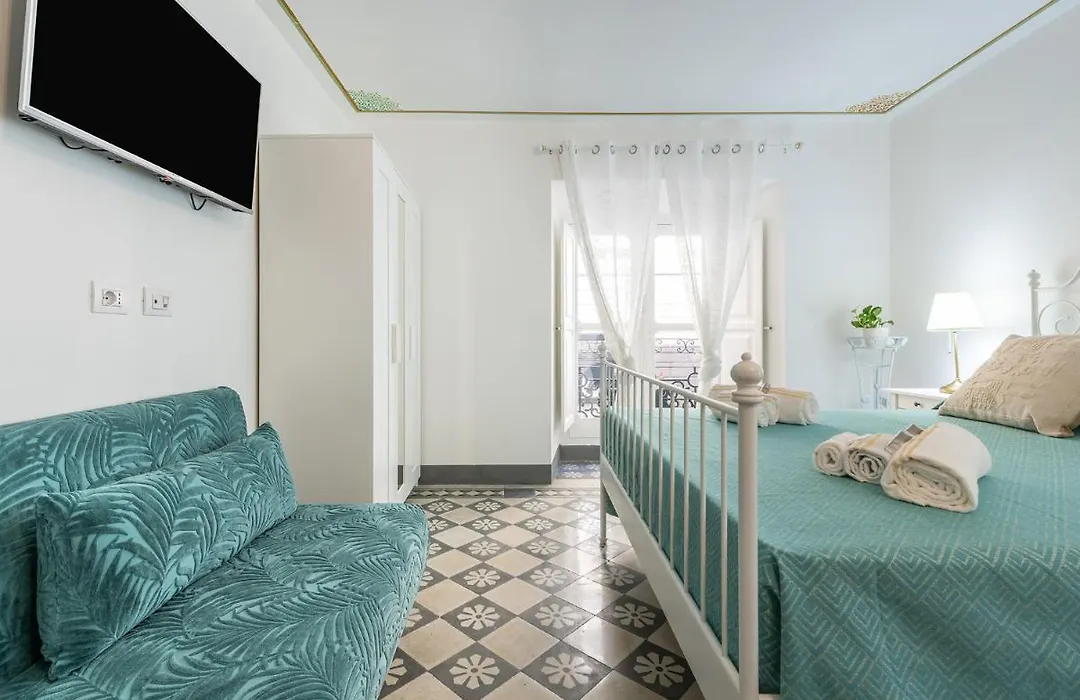 La Buona Stella Rooms - City Centre-1