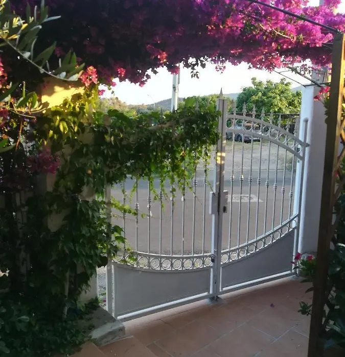 Tirso B&B-1