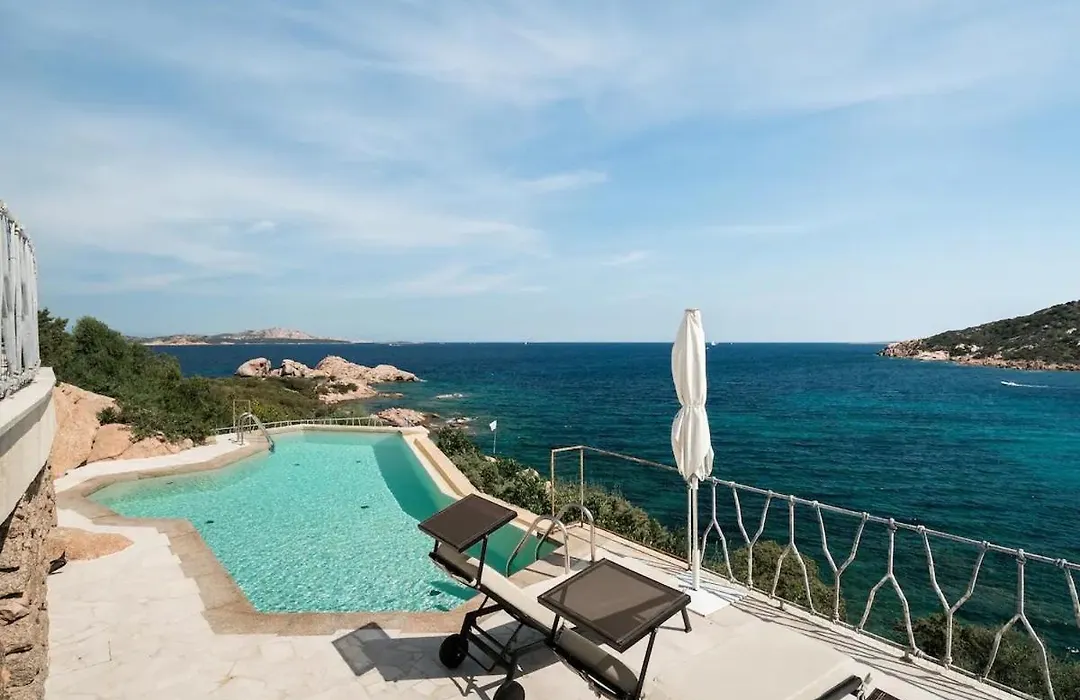 Villa Sul Mare Con Piscina E Jacuzzi Privata-1