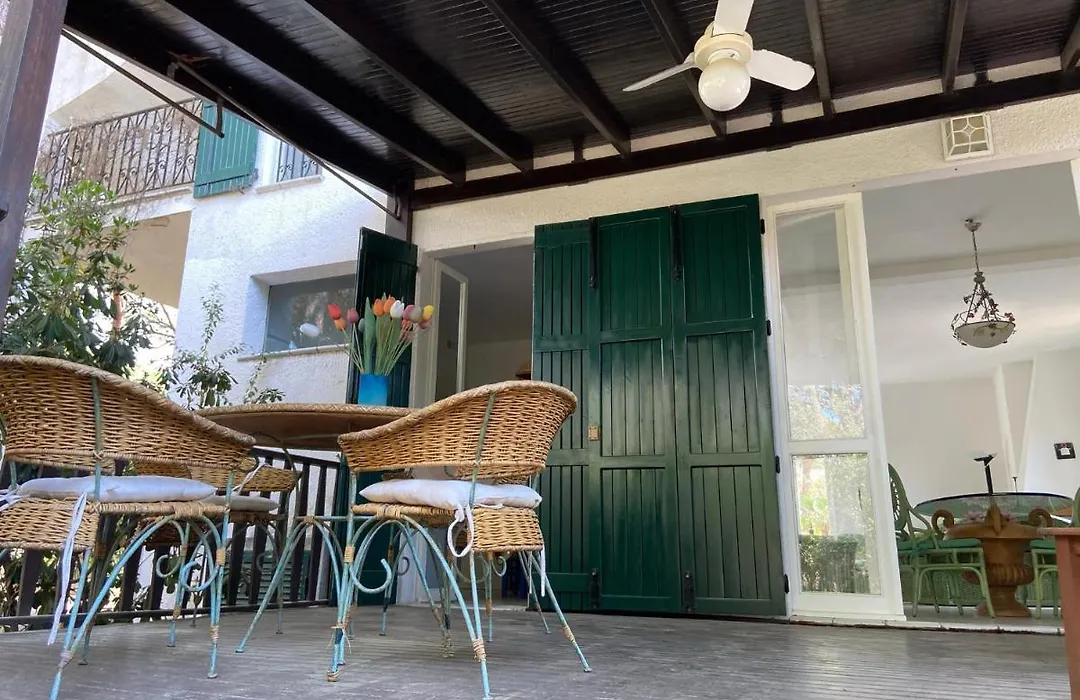 Family Beach Retreat In Beautiful Villa Chiara-1