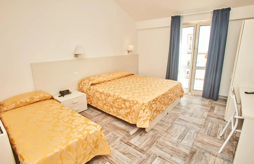 Hotel Muita Di Mari-1