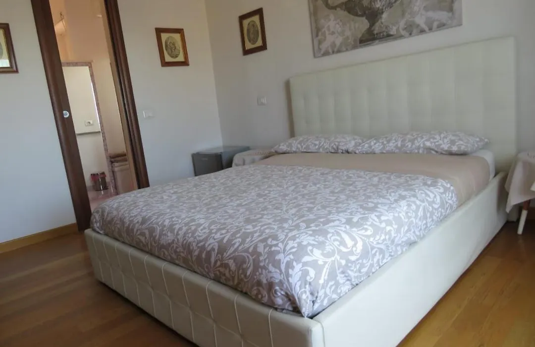 Luna Rossa Rooms-1