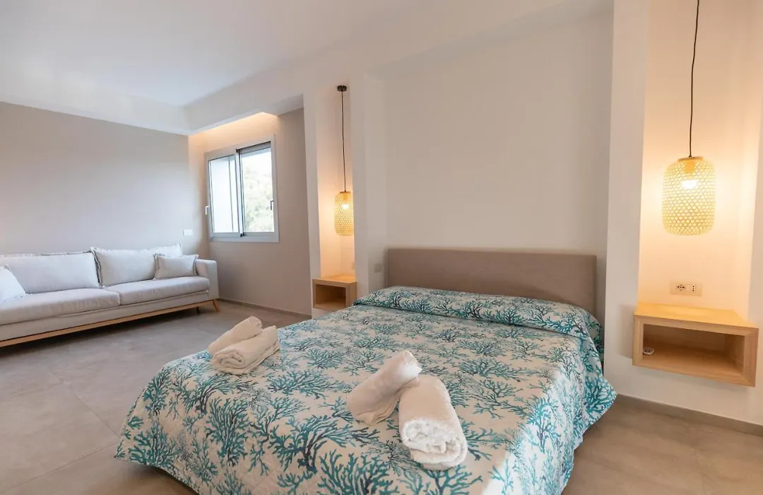 Molo Brin Rooms & Suites-1