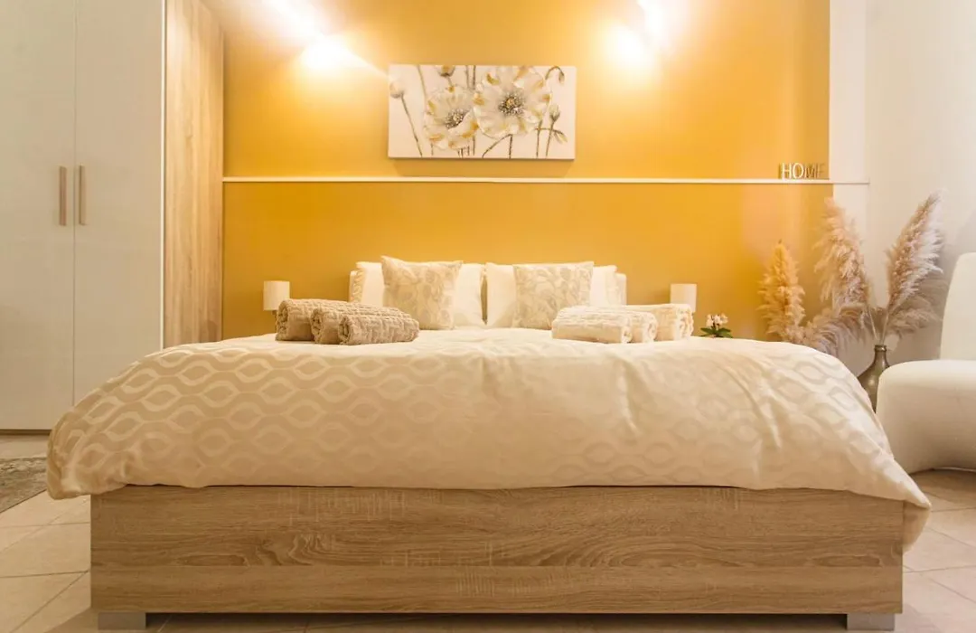 Montellino's Suite Oro-1