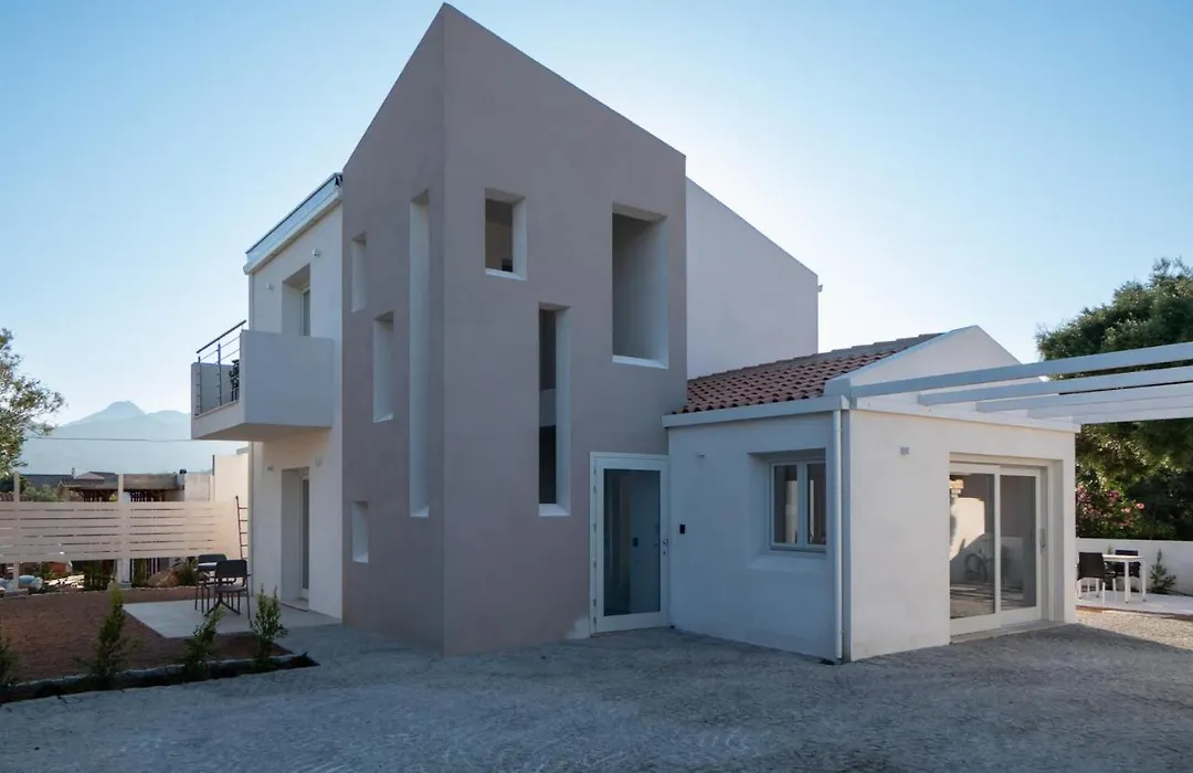Villa Est-1