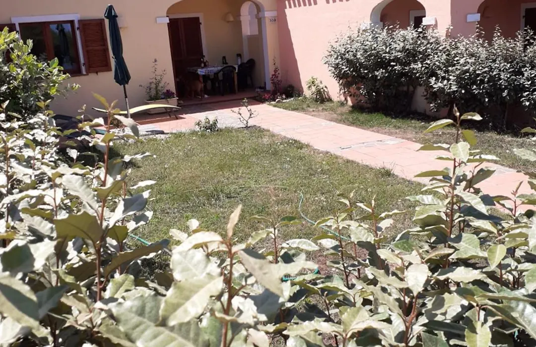 casa mirice in residence con piscina ,wifi,climatizzatore vicino al mare-1