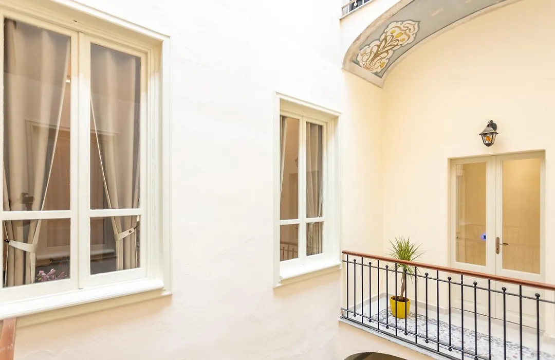 Magnini Rooms-1