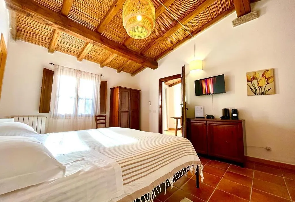 Agriturismo Li Scopi-1