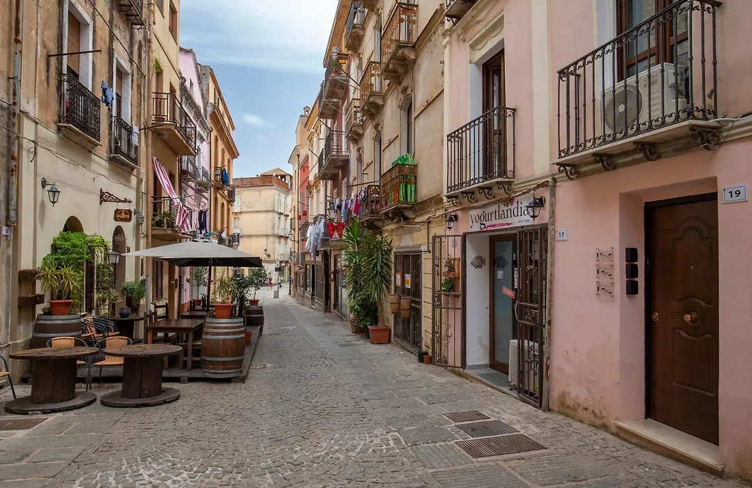 Via Cavour 19, Camere del Conte-1