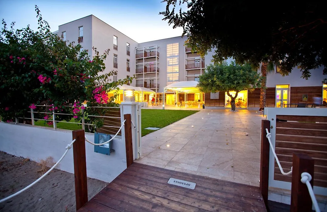 Hotel Club Torre Salinas - Adults Only-1