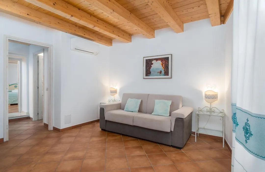 Bosa Queen House-1