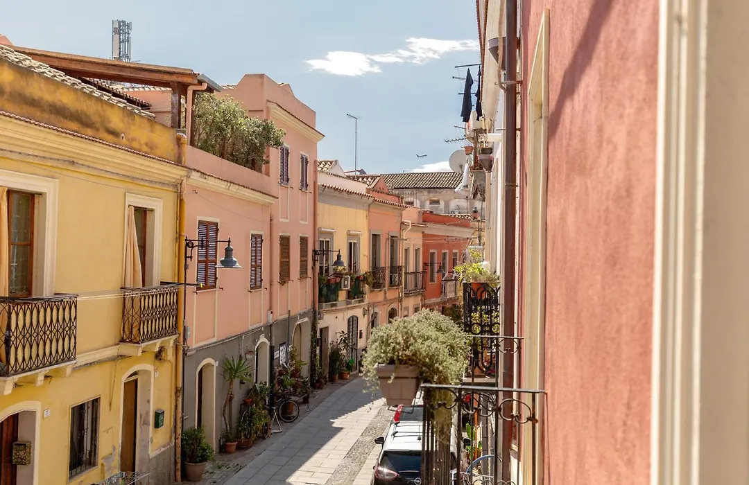 Domus De Silva - Appartamento In Centro Storico A Cagliari-1