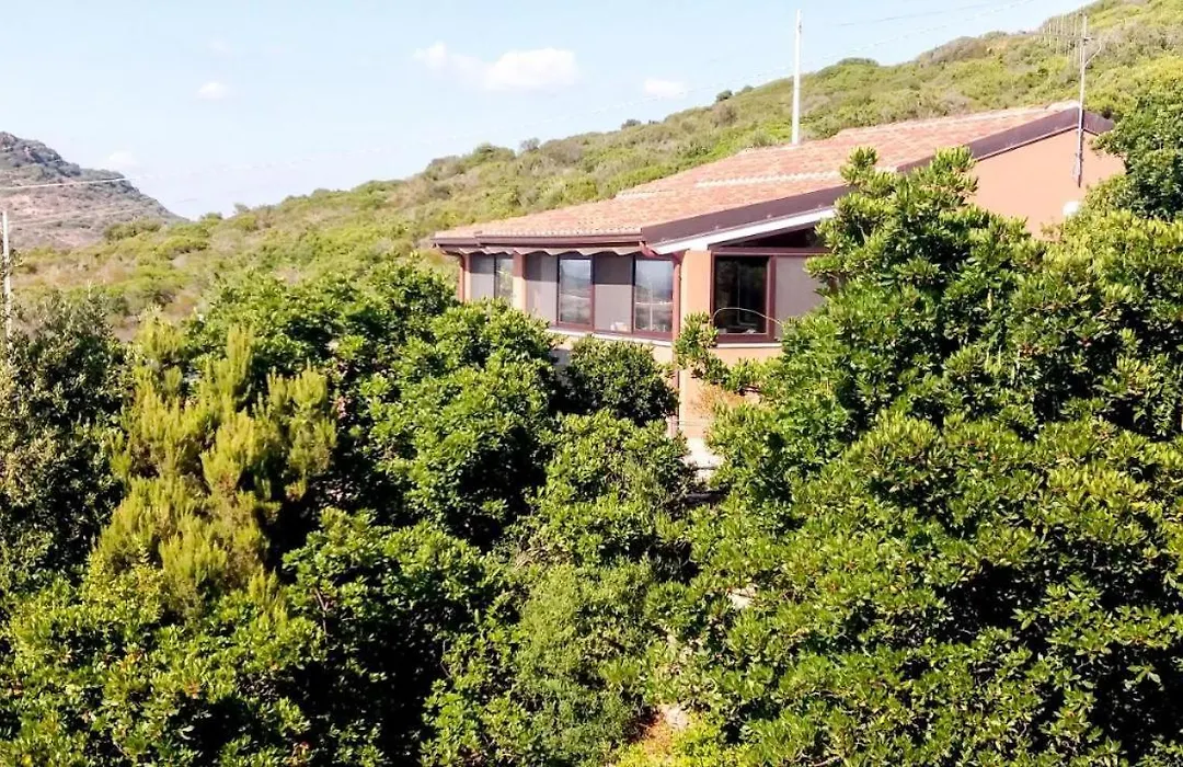 Villa Luna E' Pedra - Suites Esclusive In Villa Con Vista Sulla Baia Di Alghero E Piscina, Jacuzzi Privata-1