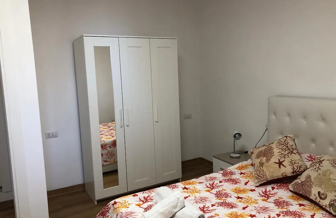 Arenada Apartment And Rooms Sud-1