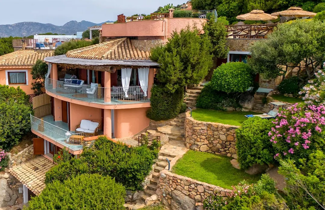 Villa Patty With Infinity Pool In Front Of The Sea, Parking And Wifi-1