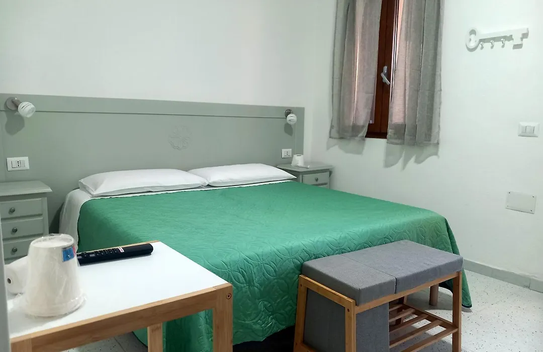 B&B Feronia-1