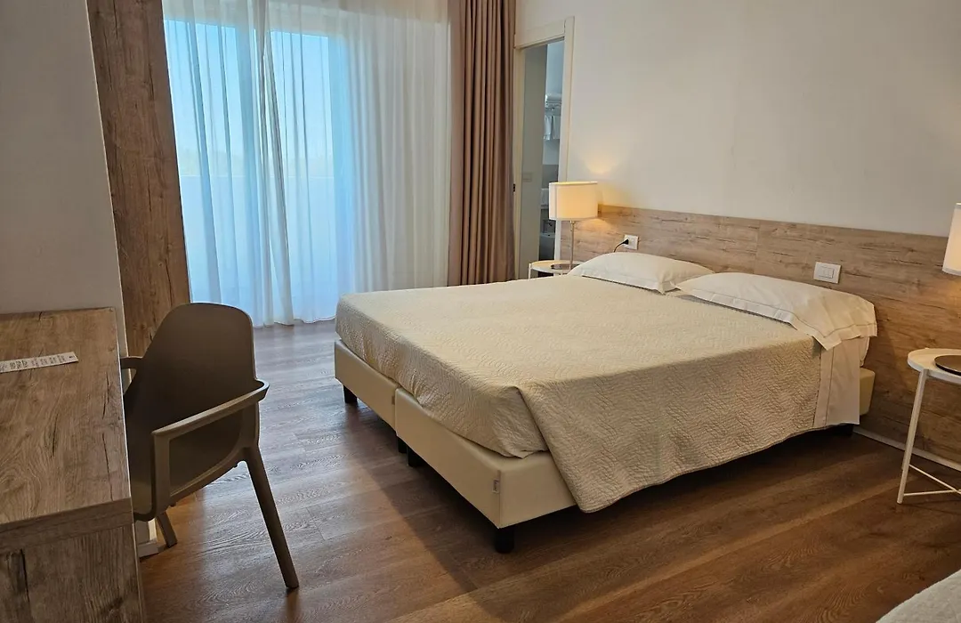 Hotel Onda Marina-1