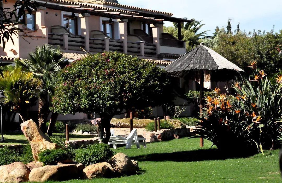 Hotel Su Giganti-1