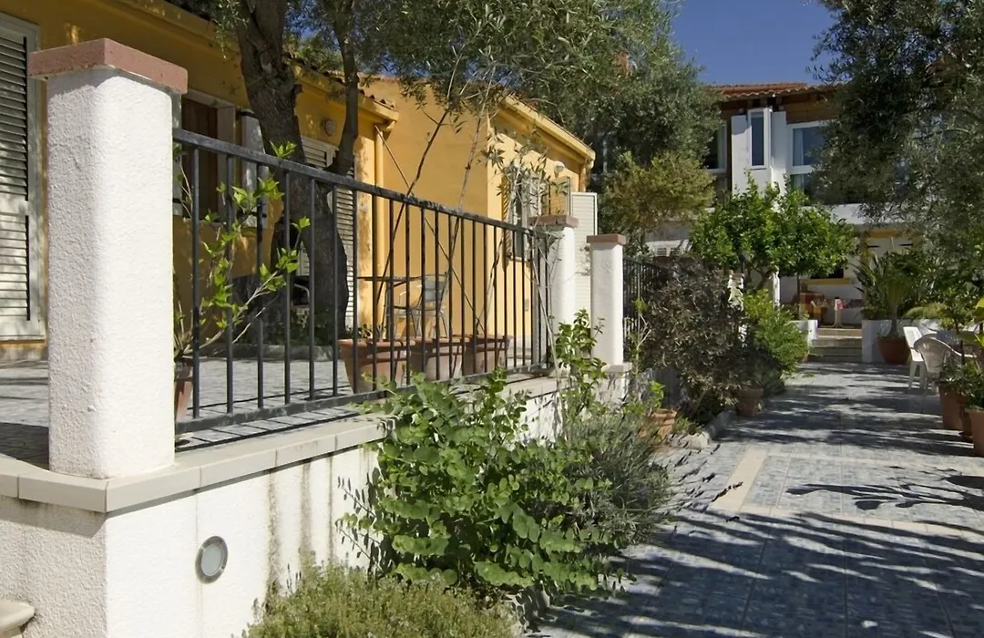 Hotel Paola-1