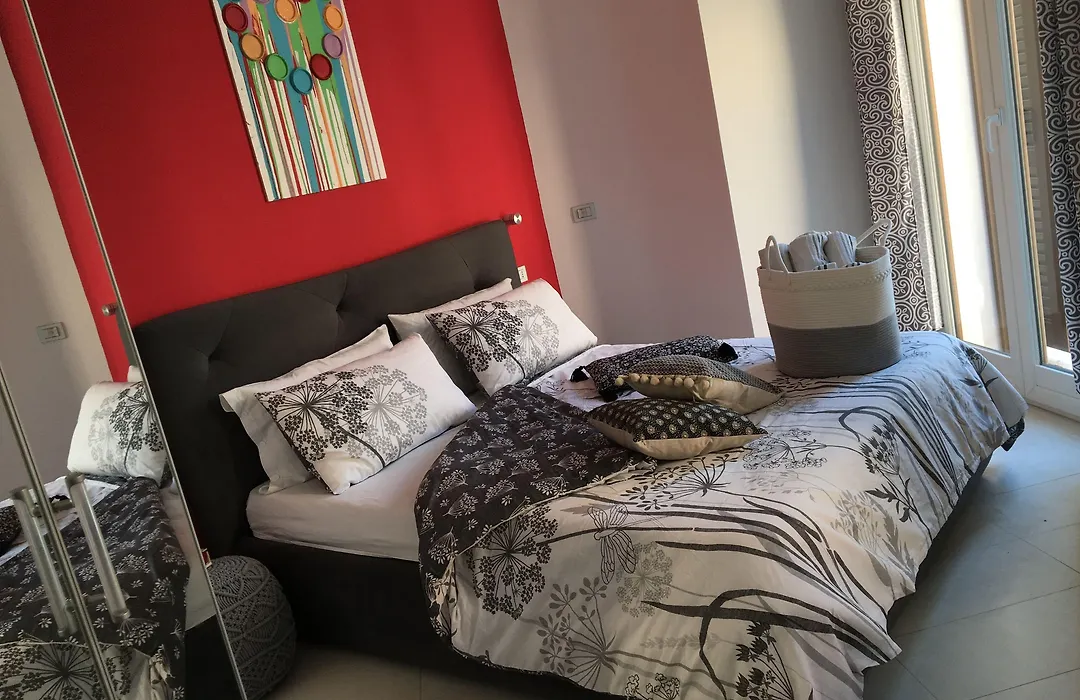 Intra Rooms-1