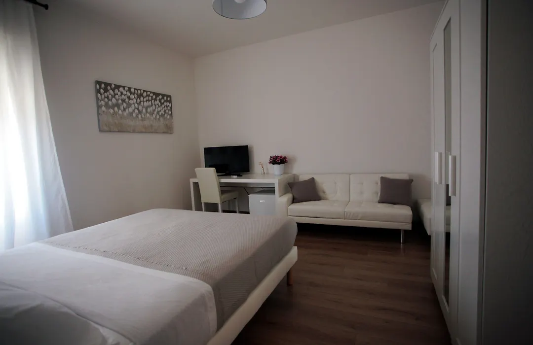 La Libra Rooms-1