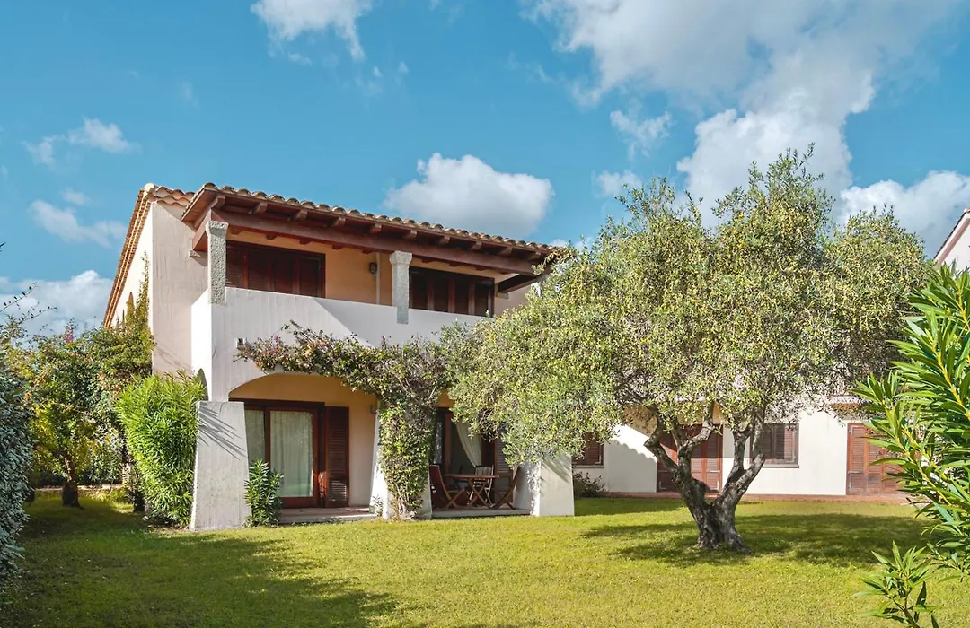 Marina Beach Residence With Private Beach In Marinella-1