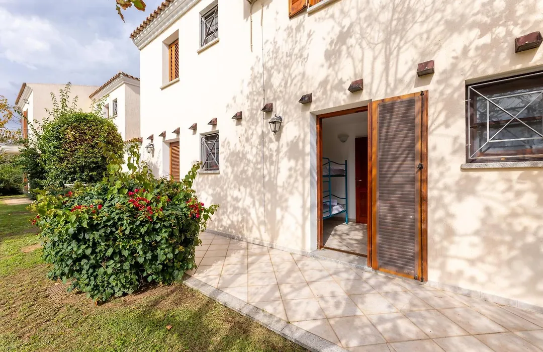 Isa-Apartments With Air Conditioning And External Outdoor Space In Budoni, At Only 300 M From The Beach-1