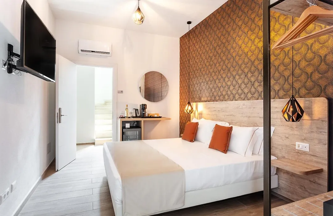 Lungomare Rooms-1