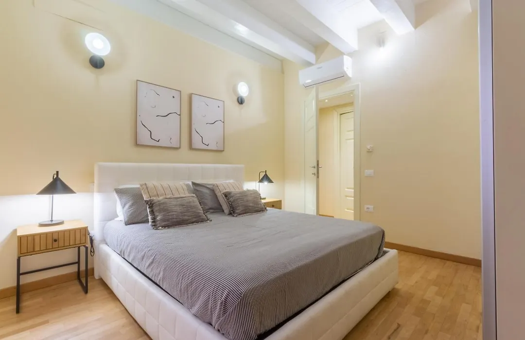 Martini Castello Boutique Apartments - Historic Center & Lift-1