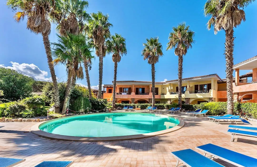 Isa-Apartments With Air Conditioning And Outdoor Private Space In Residence With Swimming-Pool In Palau, Only 150 Meters From The Sea-1