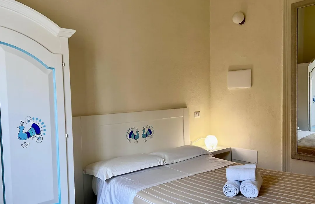 Onlyrooms IV - Sea View & Free Parking-1
