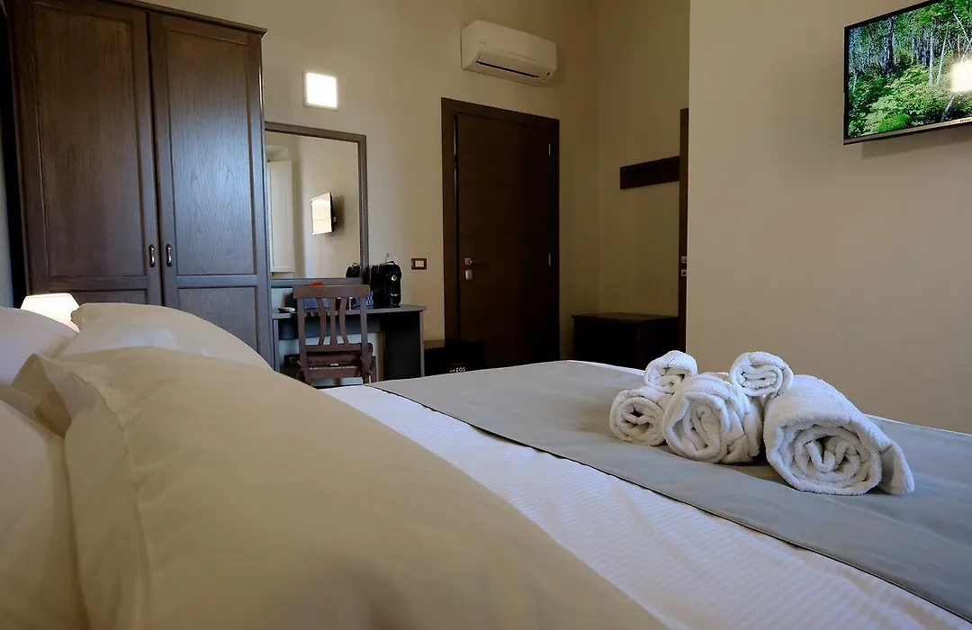 Eos Room And Breakfast-1