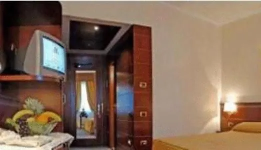 Hotel Mediterraneo-1