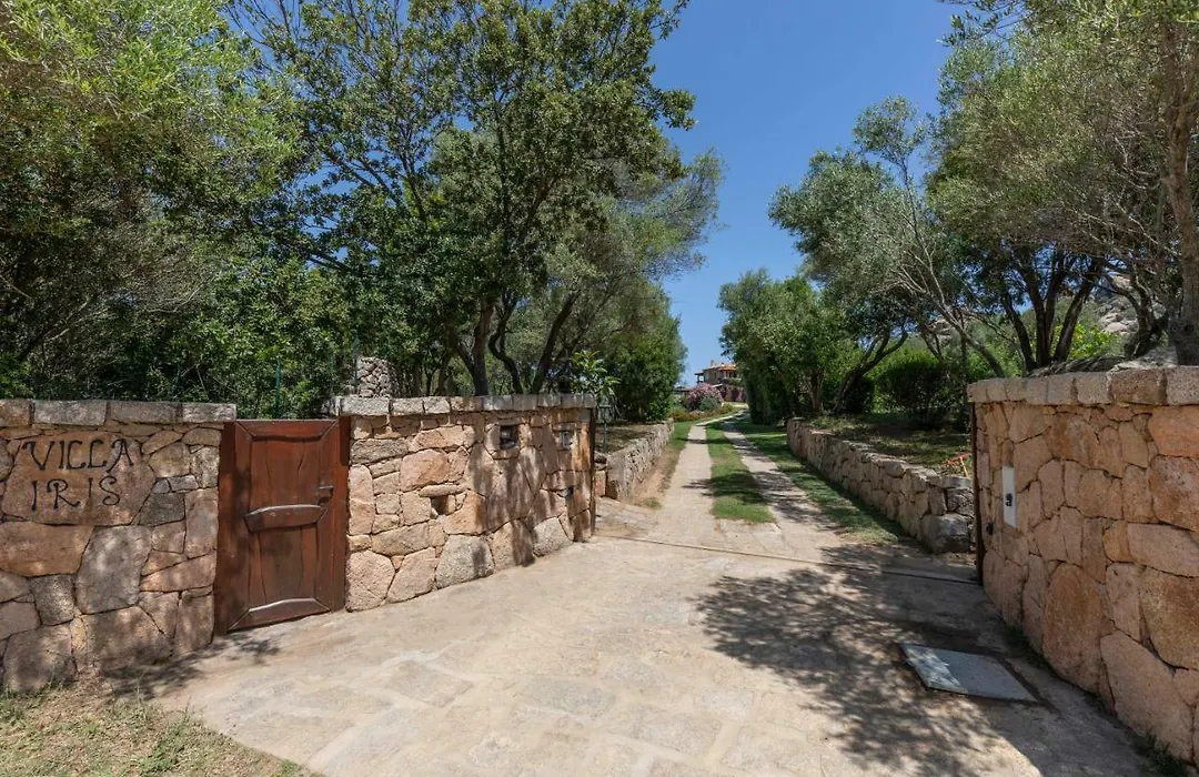 Villa Iris With Pool-1