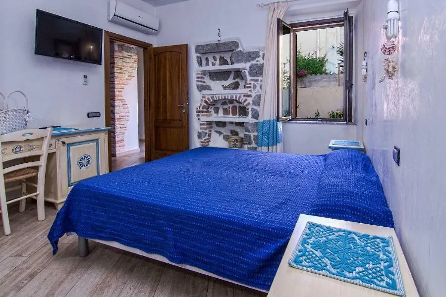 Room Tortoli'-1