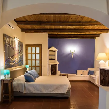 Palmasera Charming Suites-2