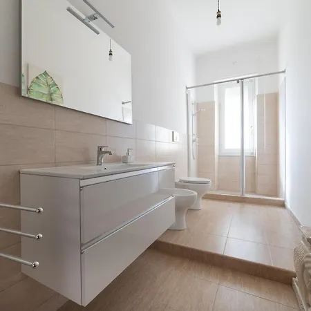 Budget Apartment Roma 70 Stazione Centrale-3