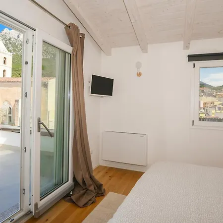 Tatta & Nanna Rooms-2