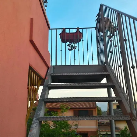Corona Bed & Breakfast-3