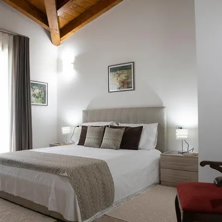 Irilor Luxury B&B-3