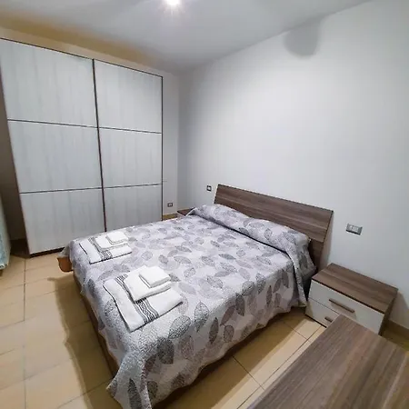 Am Apartment-3