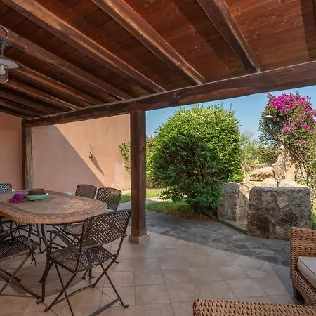 Villetta Con Giardino-2