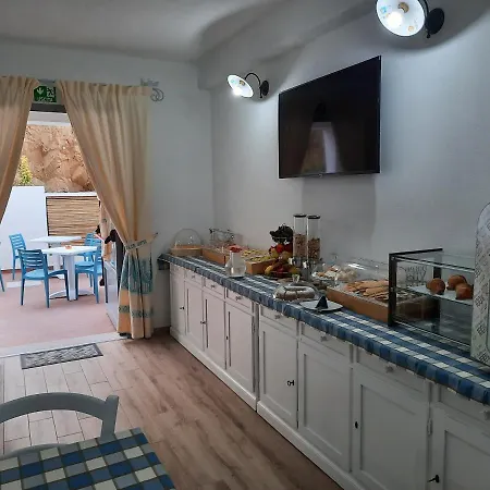 Hotel Made-2
