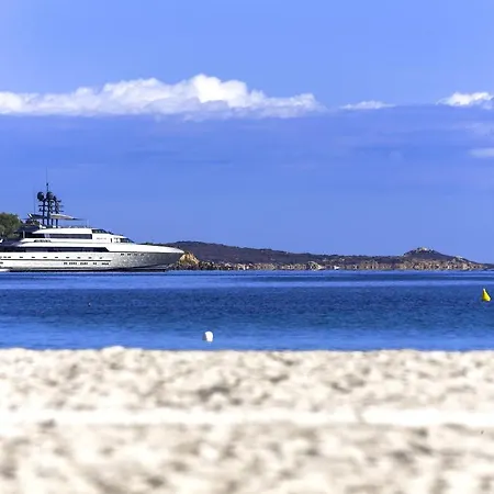 Colonna Beach Apartments Marinella-3